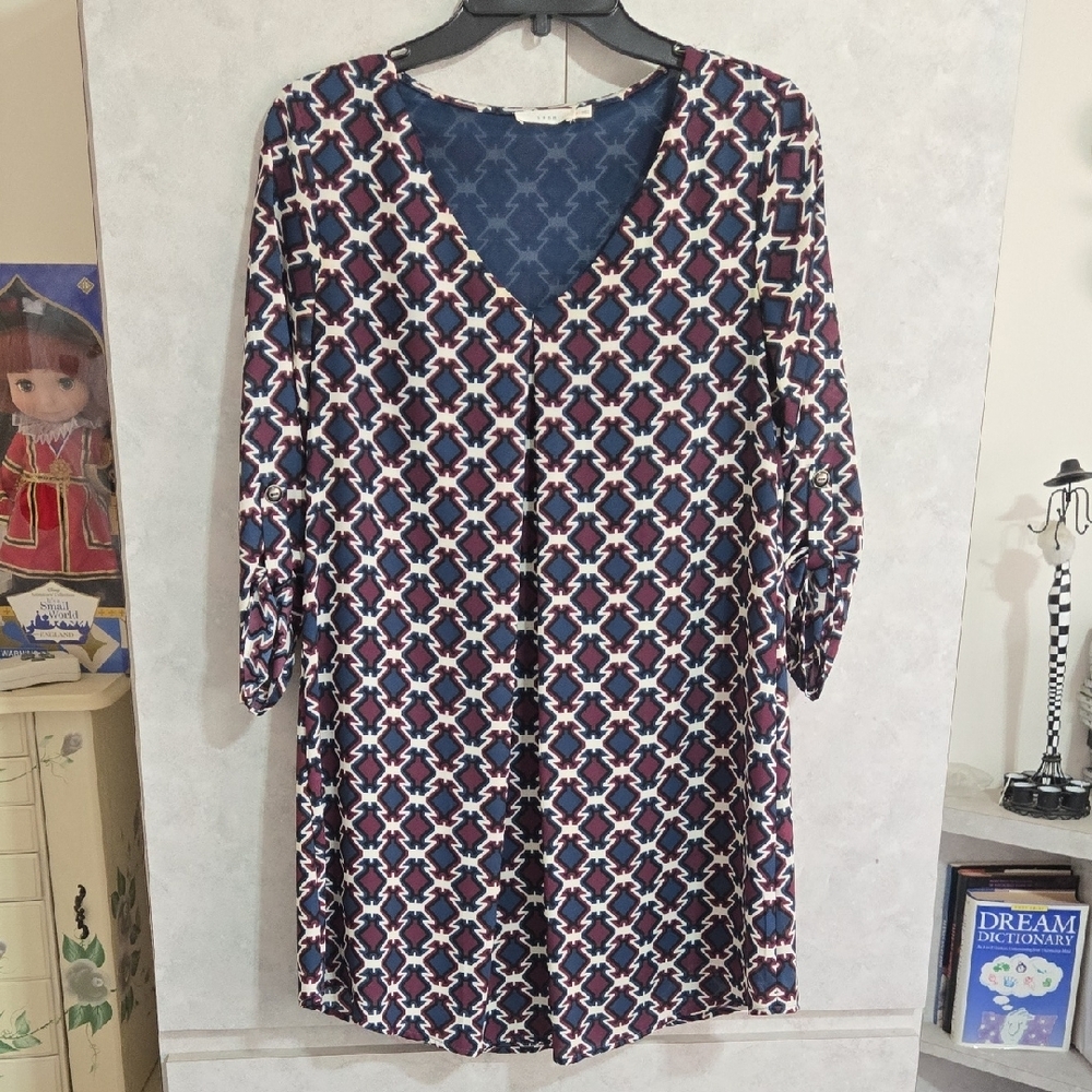 Lush Geometric Print V-Neck Dress in Navy, Burgundy, White - Picture 2 of 5